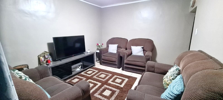 3 Bedroom Property for Sale in Deaconville Western Cape